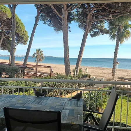 Primera Linea De Mar En Cambrils Exterior photo